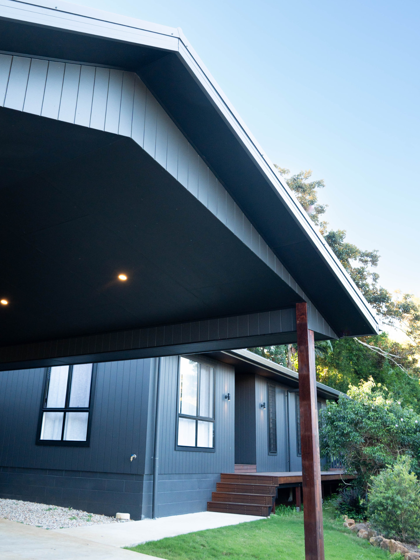 Roofline and eaves detail